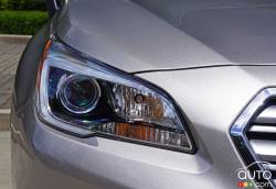 2016 Subaru Outback 2.5i limited headlight