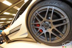 détails de la roue et des freins