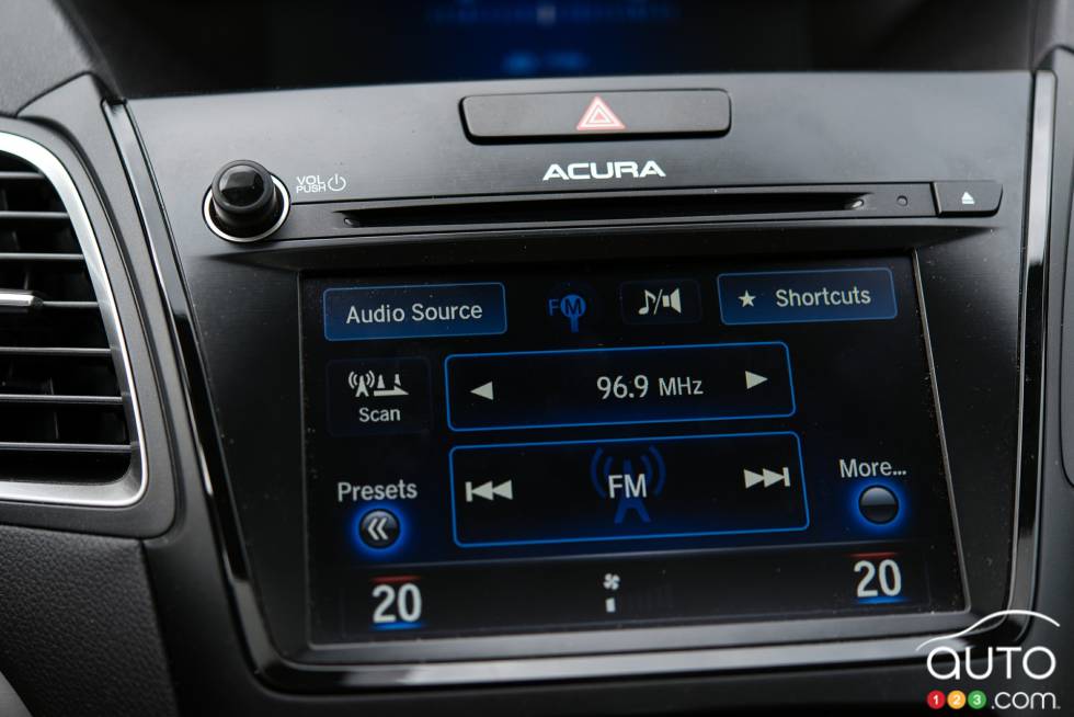 Écran info-divertissement de l'Acura RDX Elite 2016