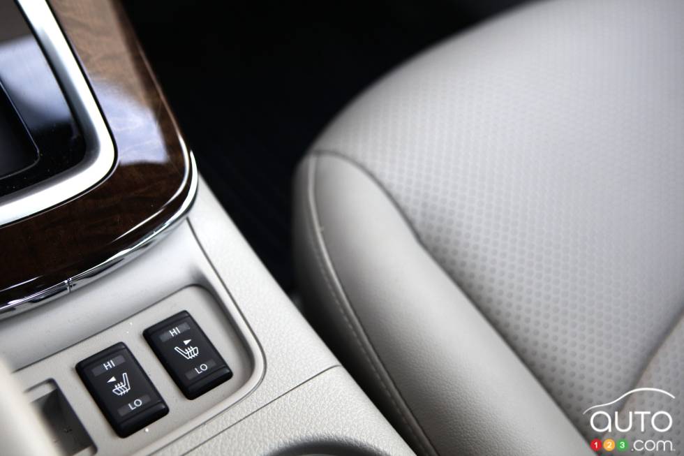 Heated seats controls