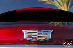 Écusson du manufacturier du Cadillac XT5 2017