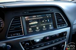 2016 Hyundai Sonata PHEV infotainement display