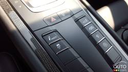 2016 Porsche 911 driving experience center console
