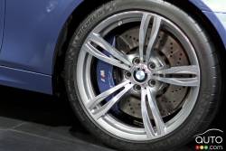 Front right wheel details