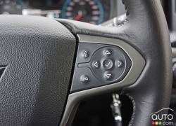 2016 Chevrolet Colorado Z71 Crew Cab short box AWD steering wheel mounted audio controls