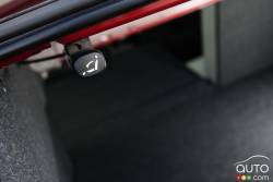 Rear seat adjustment lever