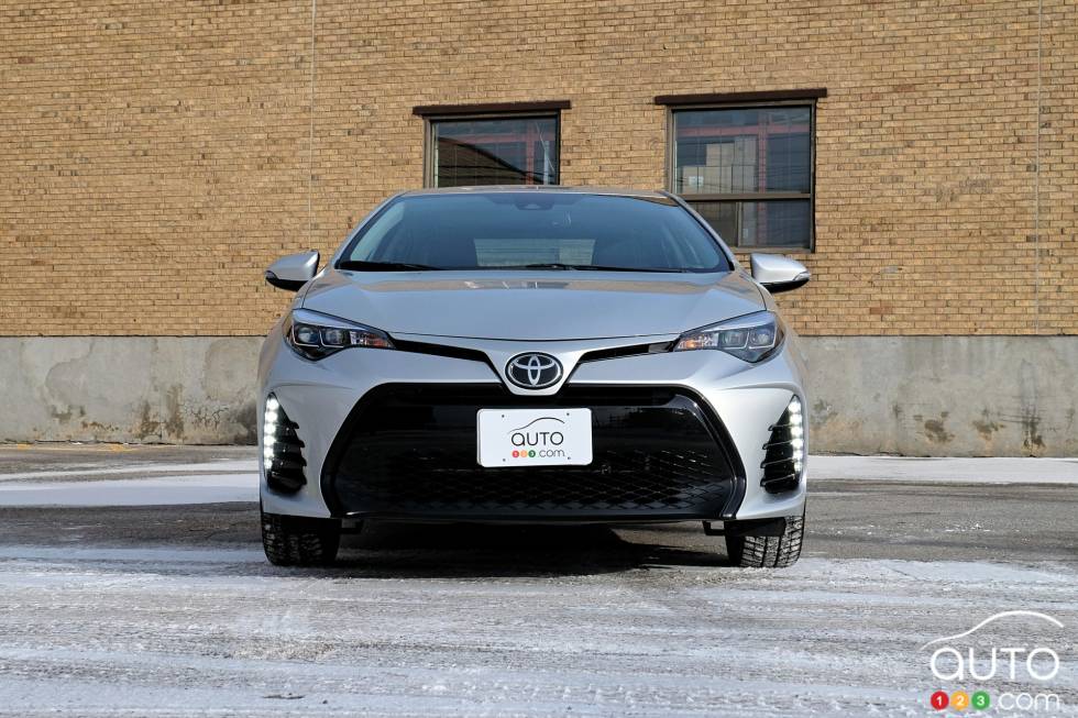 We test drive the new 2019 Toyota Corolla 