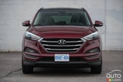 2016 Hyundai Tucson front view