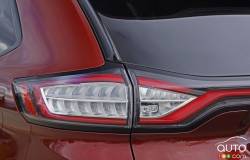 2016 Ford Edge Sport tail light
