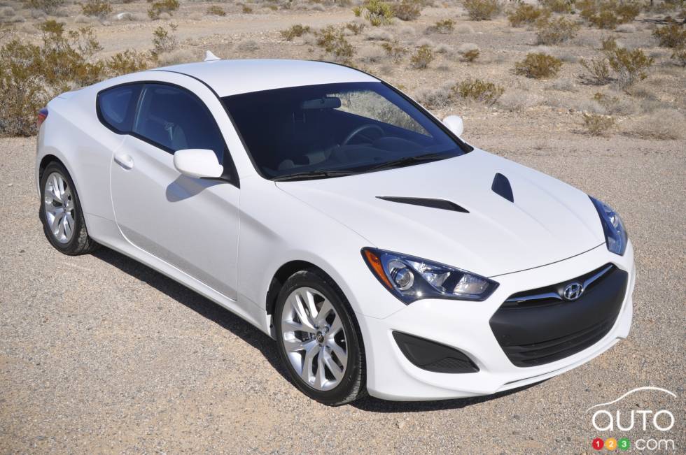 Vue 3/4 avant en plongée