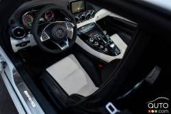 2016 Mercedes AMG GT S cockpit