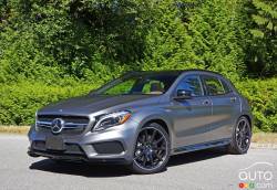 2016 Mercedes-Benz GLA 45 AMG 4Matic front 3/4 view