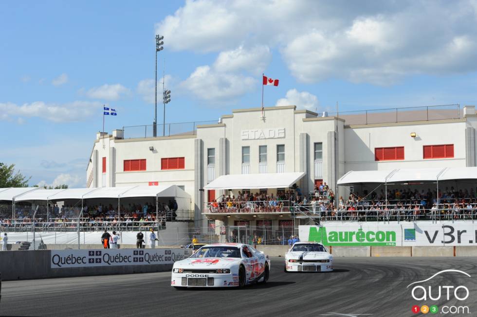 Jacques Villeneuve, Dodge Dealers of Quebec Dodge during the race