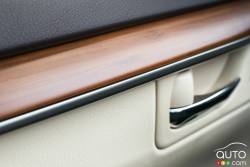 2016 Lexus ES 300h interior details