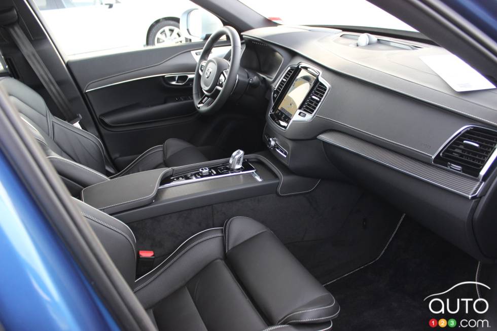 Dashboard and front seats