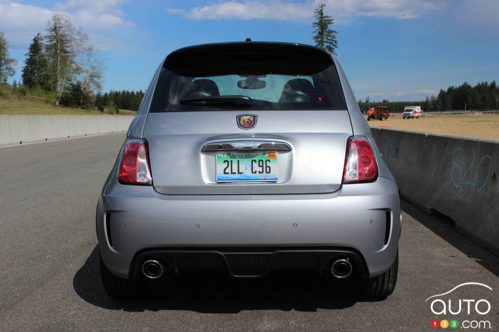 We take to the track with the 2019 Fiat Abarh 124 and Abarth 500 