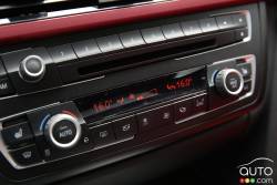 détails de la console centrale