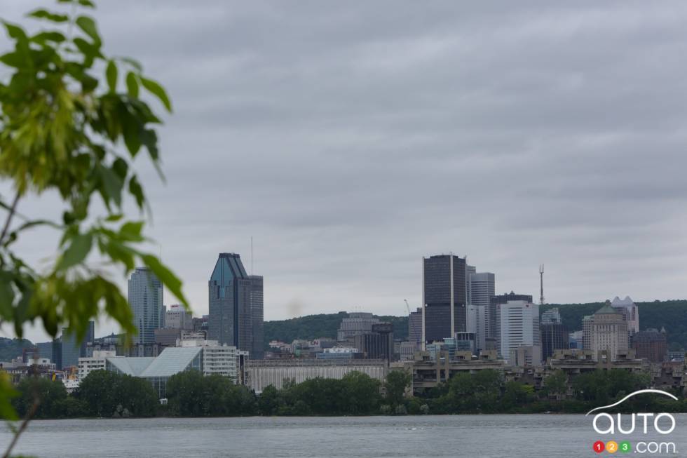 Vue de Montréal de l'Île Ste-Hélène