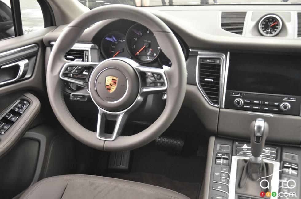 Volant du Porsche Macan 2017