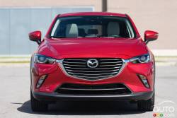 2016 Mazda CX-3 GT front view