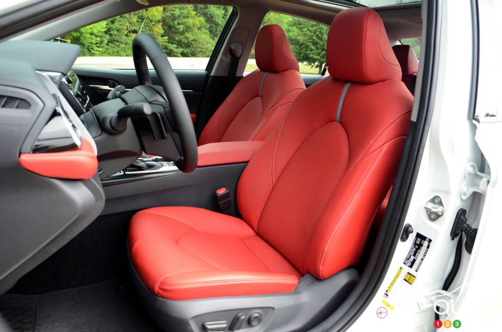 Front seats of the 2018 Camry X SE