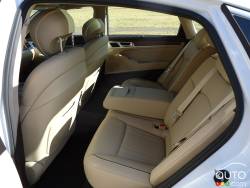2016 Hyundai Genesis 5.0L Ultimate rear seats