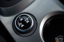 2016 Fiat 500x driving mode controls