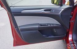 2017 Ford Fusion Hybrid door panel