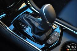 2016 Cadillac ATS4 Coupe shift knob