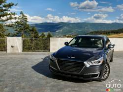 2017 Genesis G90 front view