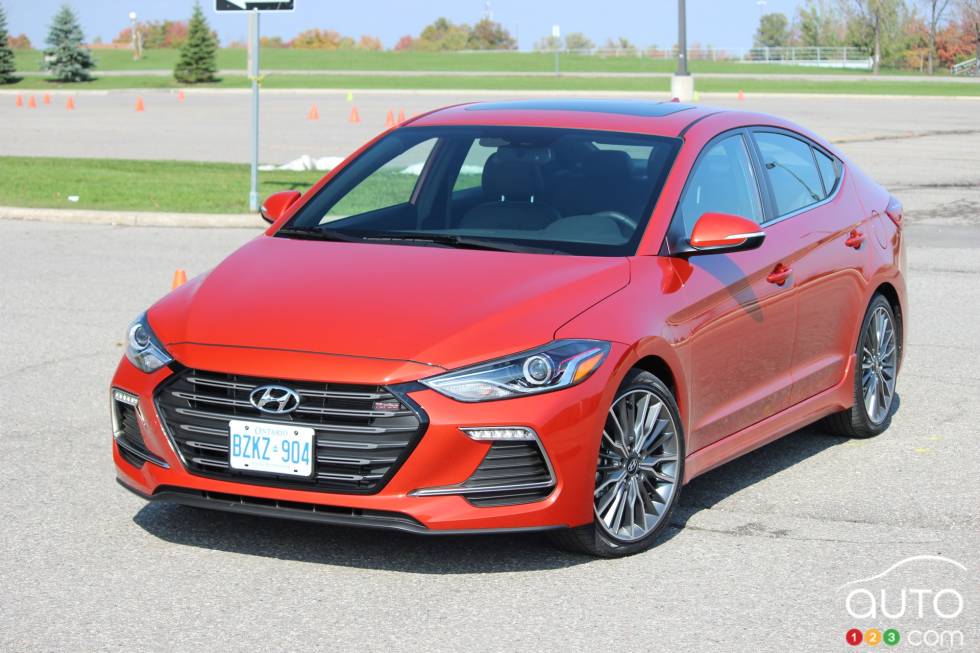 2017 Hyundai Elantra front 3/4 view