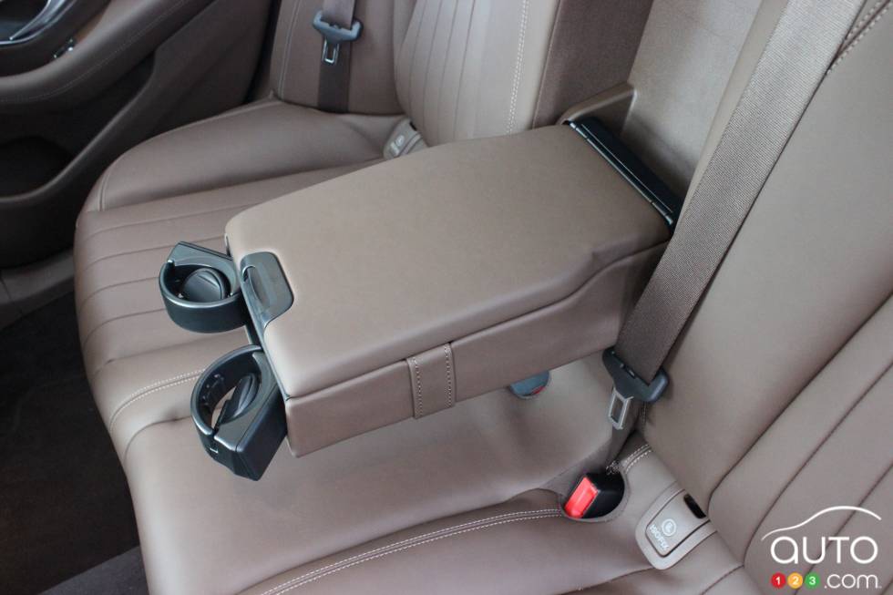 We drive the 2020 Mercedes-Benz E 450