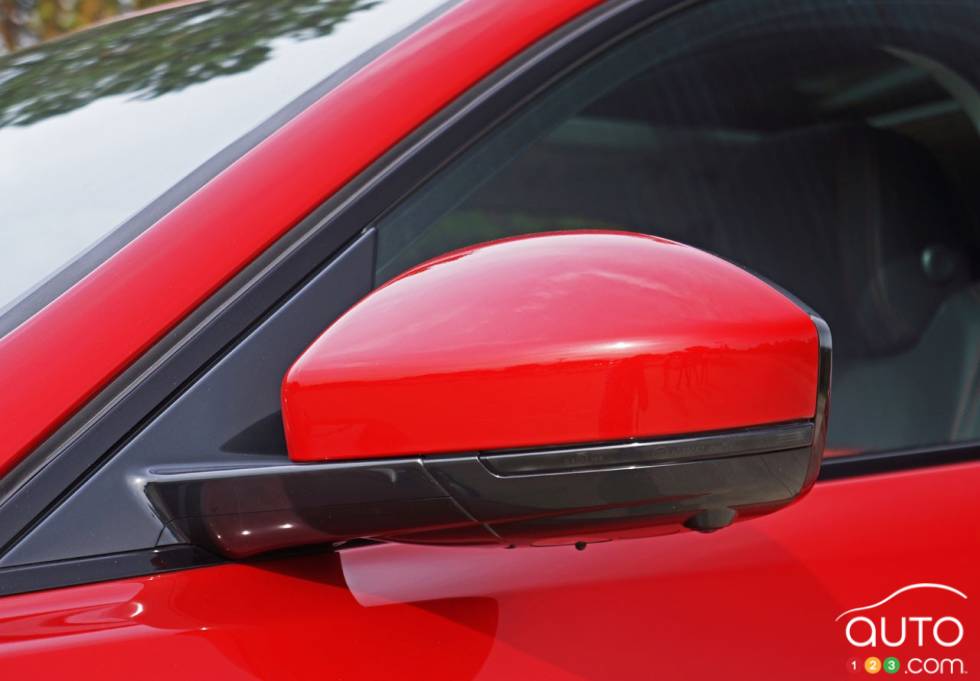 2017 Jaguar F Pace R Sport mirror