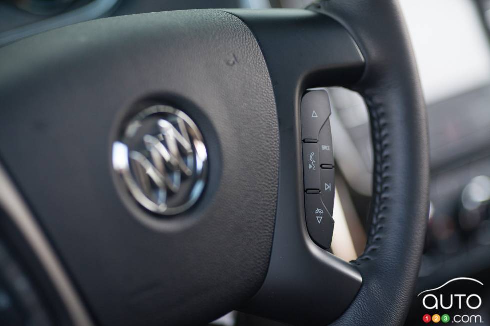 Commandes Bluetooth montées au volant