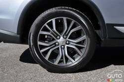 2016 Mitsubishi Outlander ES AWD wheel