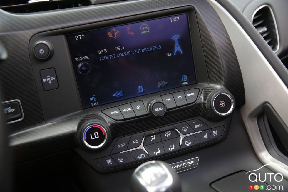 infotainement display