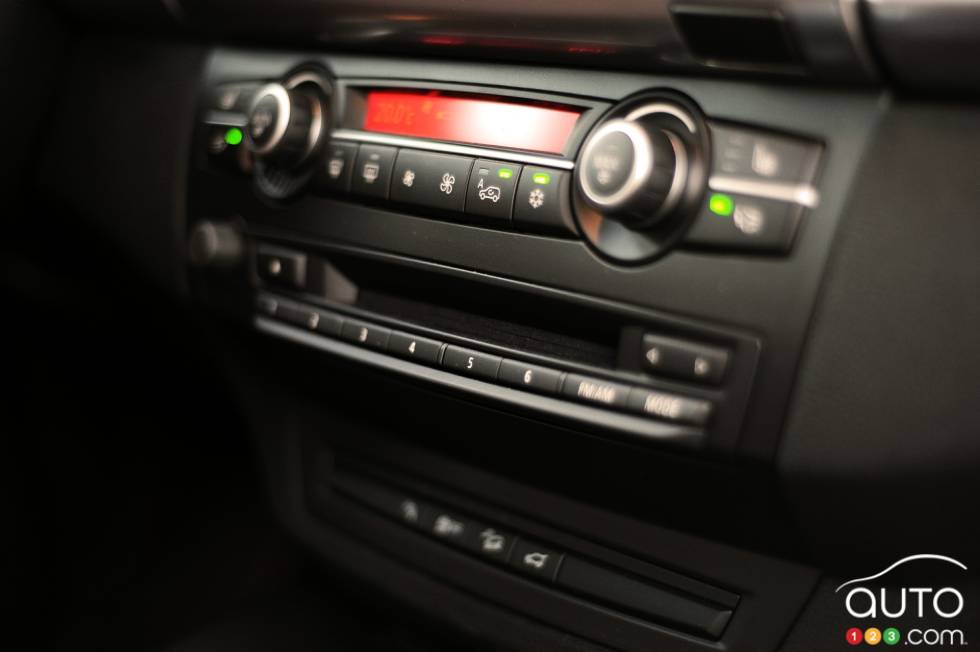 Console controls details