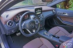 2016 Mercedes-Benz GLA 45 AMG 4Matic cockpit