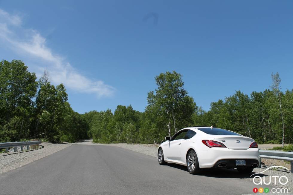 Vue 3/4 arrière gauche