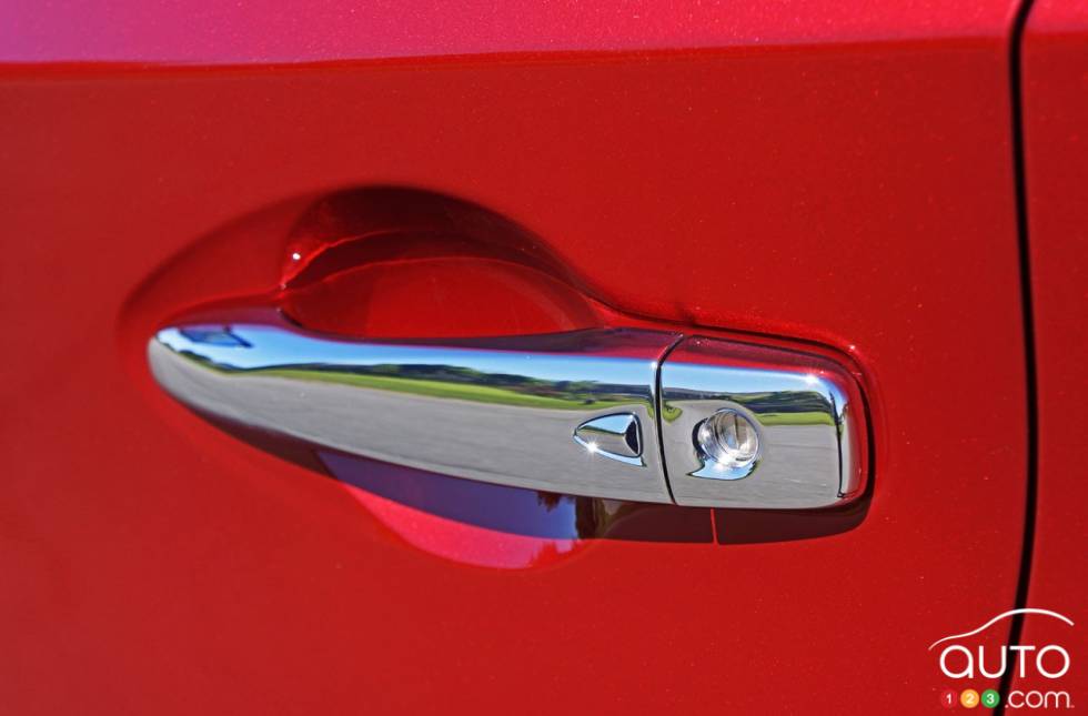 Poignée de porte sans clé du Nissan Murano Platinum 2016