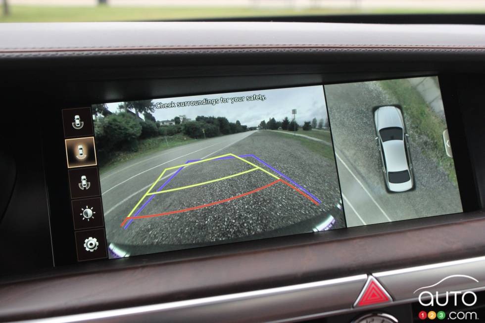We drive the 2020 Genesis G90