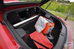 2016 Nissan 370Z trunk