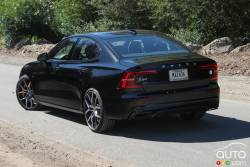 3/4 rear view of the S60
