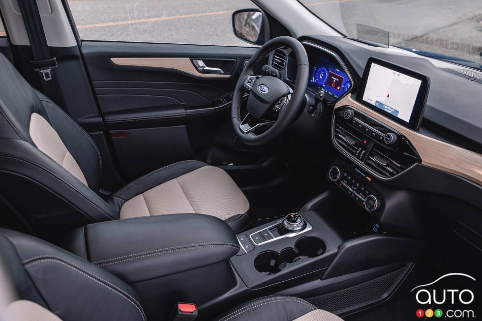 Nous conduisons le Ford Escape hybride rechargeable 2021