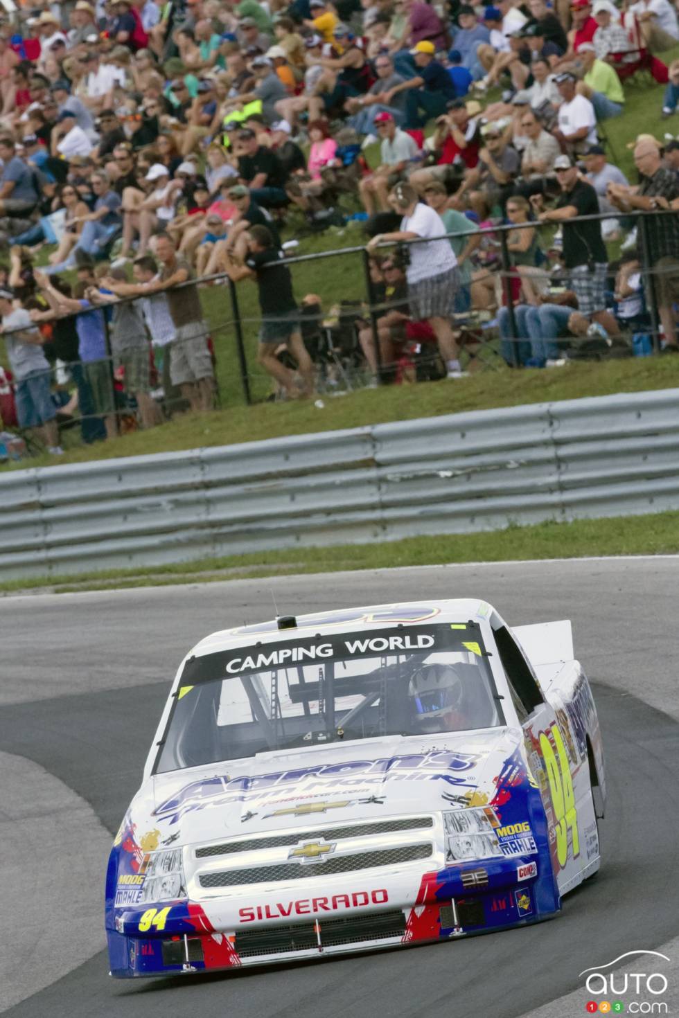 Chase Elliott, Chevrolet Aaron's Dream Machine / Hendrickcars.com en action durant la course