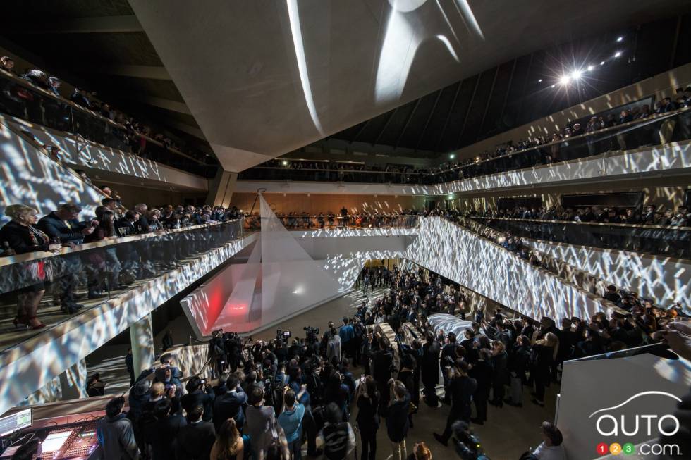 Spectators and journalists awaiting unveiling