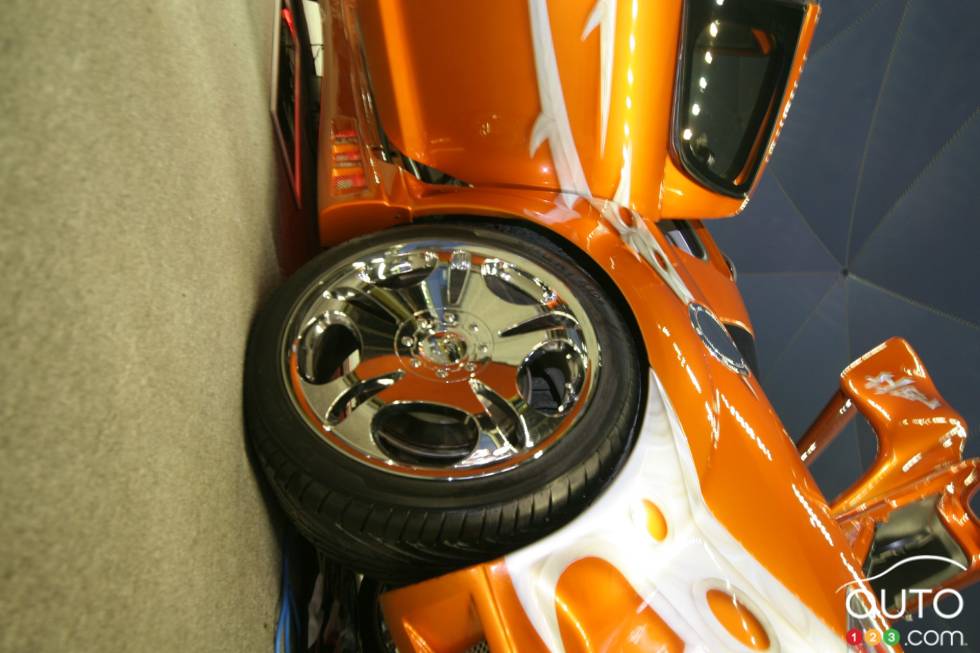 Montreal National Sport Compact 2006