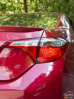 2016 Toyota Corolla S tail light