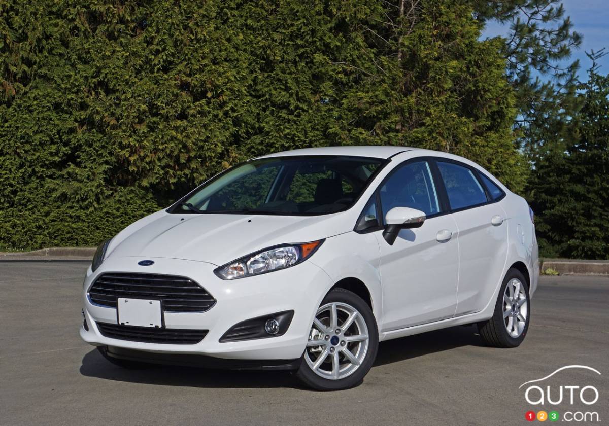 Ford Fiesta SE Review | Car Reviews | Auto123