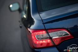 2016 Subaru legacy 2.5i Touring tail light